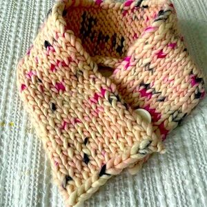 Hand knit neck warmer